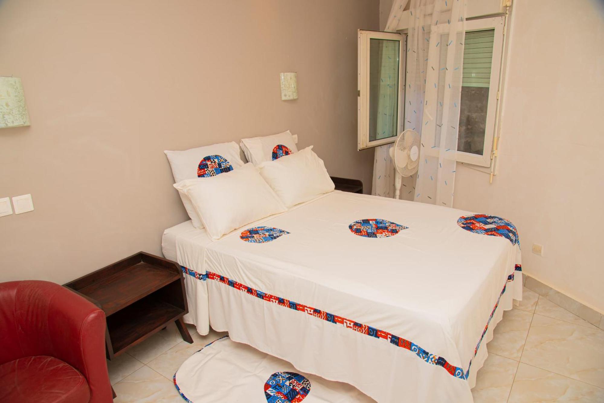 Chambres D'Hotes Villa Luciana Saly Exterior foto