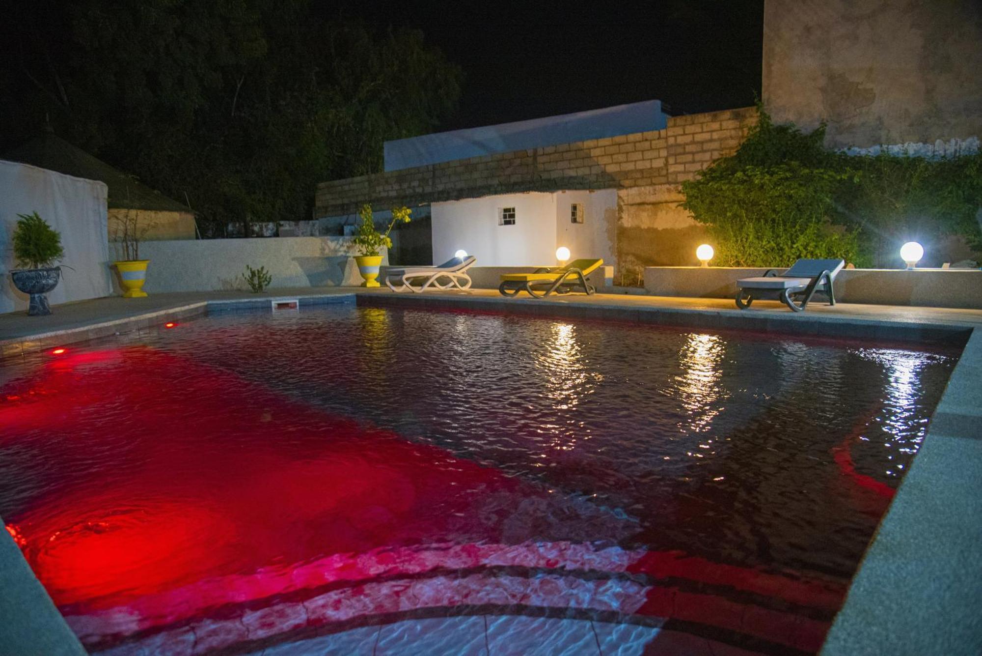 Chambres D'Hotes Villa Luciana Saly Exterior foto