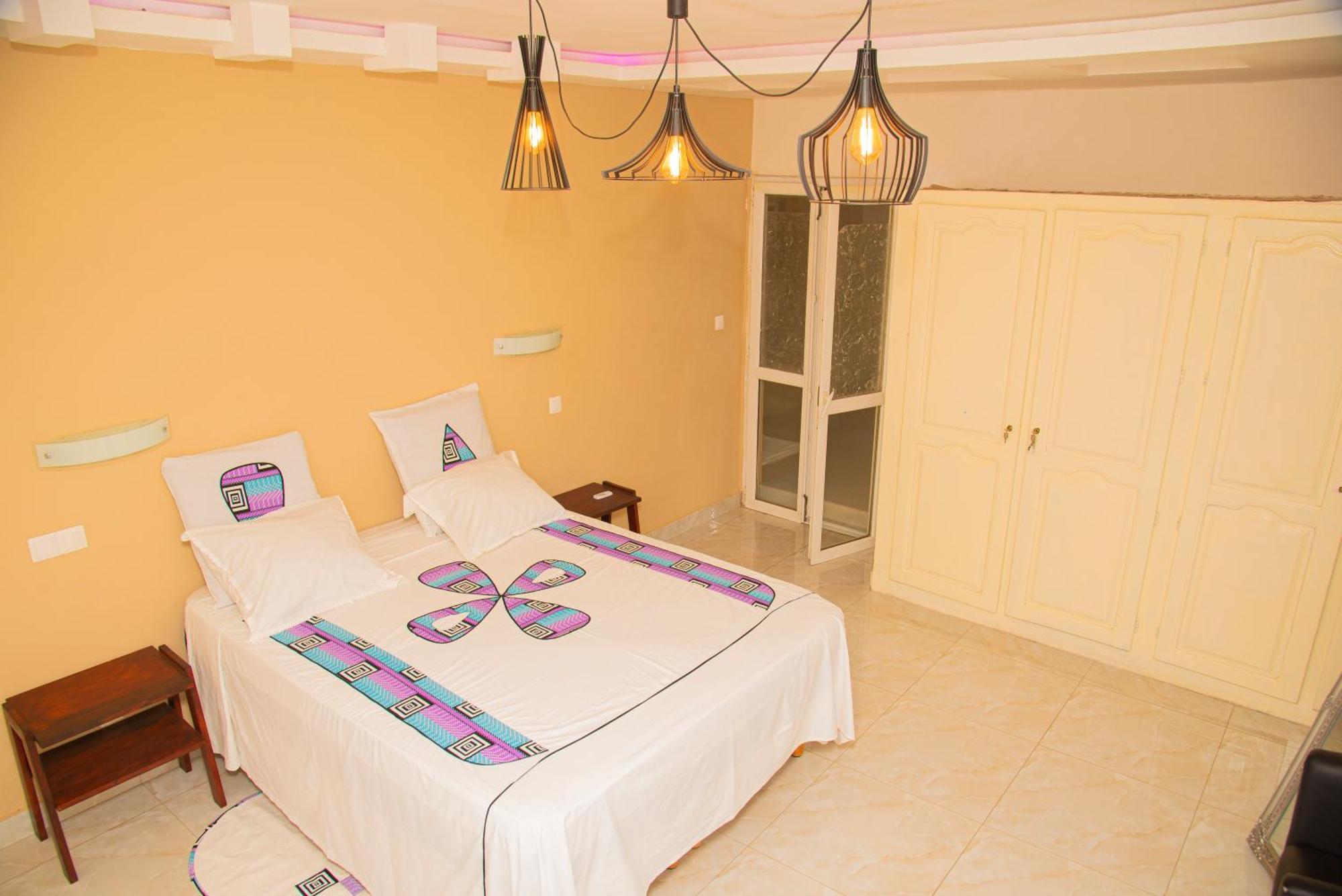 Chambres D'Hotes Villa Luciana Saly Exterior foto